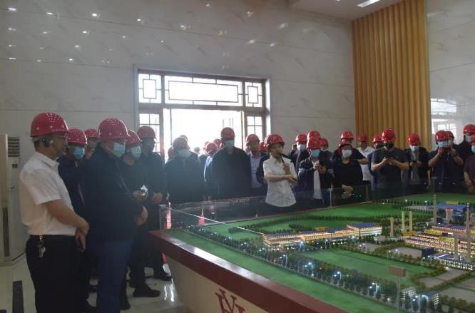 唐山市生態(tài)環(huán)境局黨組書記、局長高慶利偕唐山市多家鋼鐵企業(yè)負(fù)責(zé)人到裕華鋼鐵考察交流